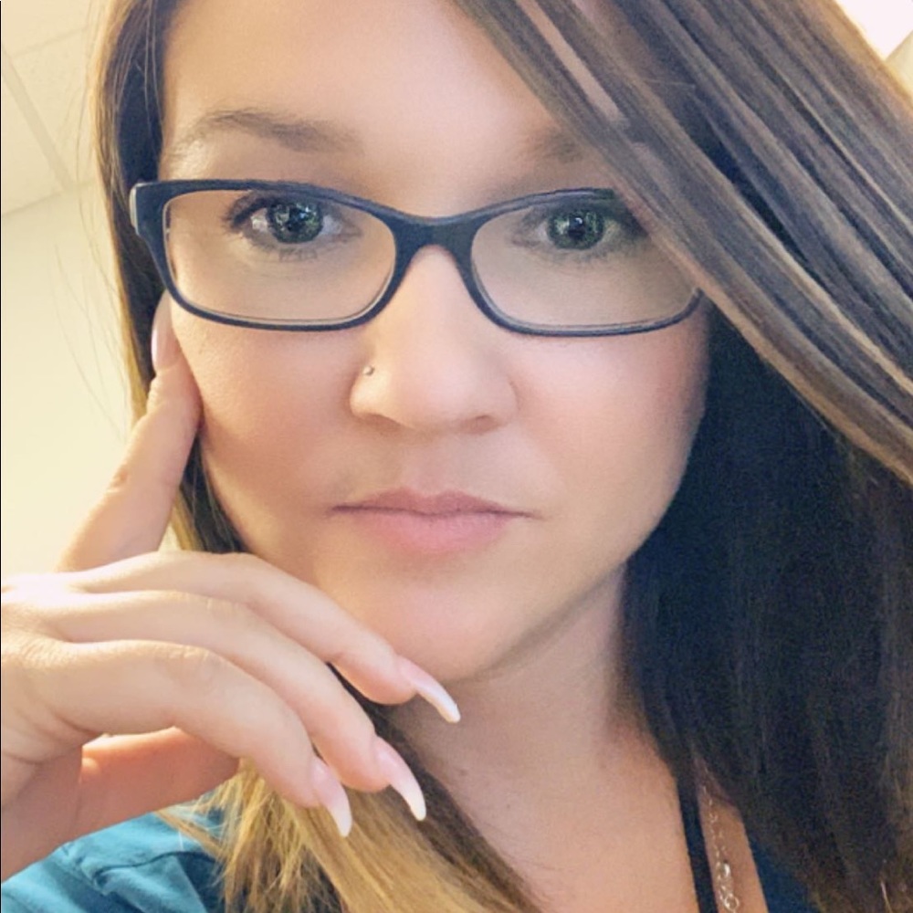 Meet your Posher, Kristin